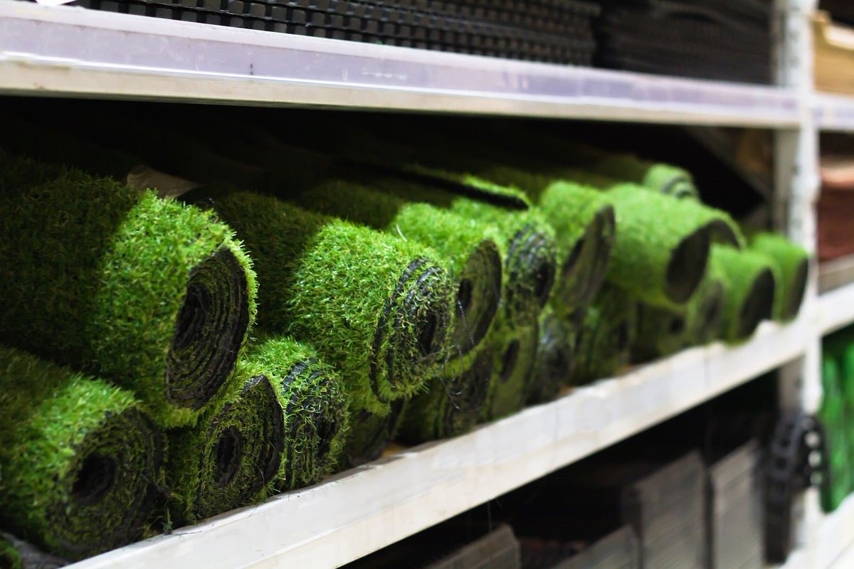 Jasa_Import_Rumput_Sintetis.jpg