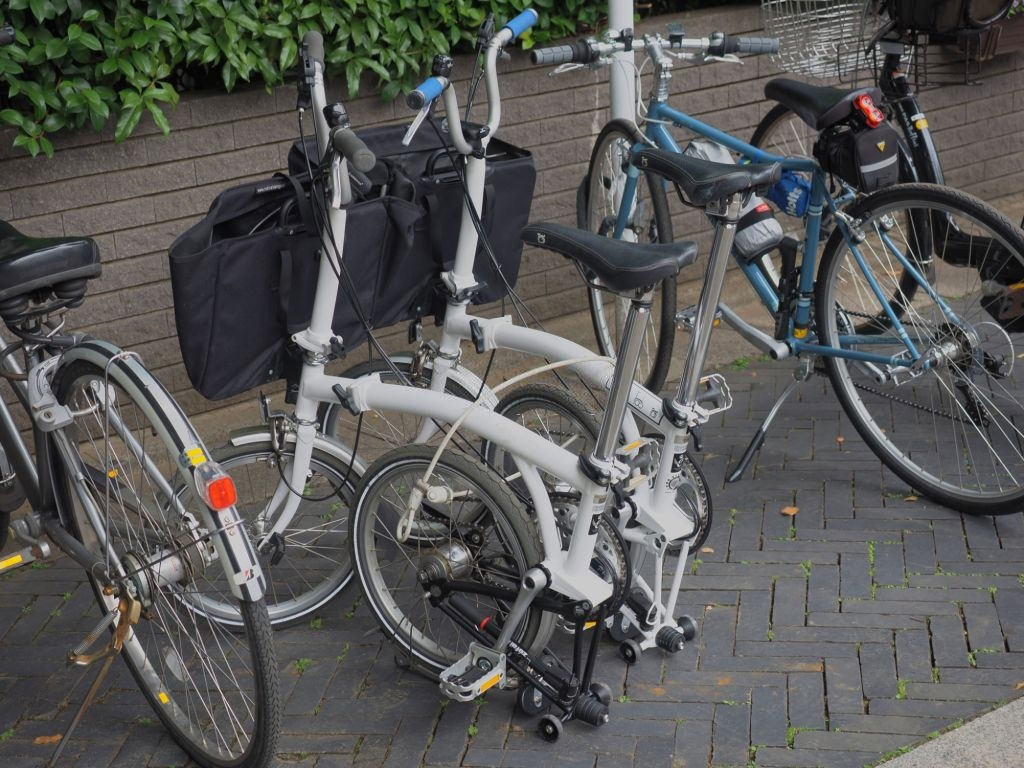 Jasa_Import_Sepeda_Brompton.jpg